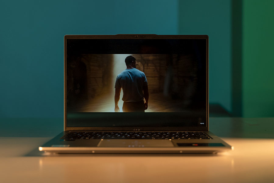 Acer Swift go 14 OLED 2024 Review - Video Playback