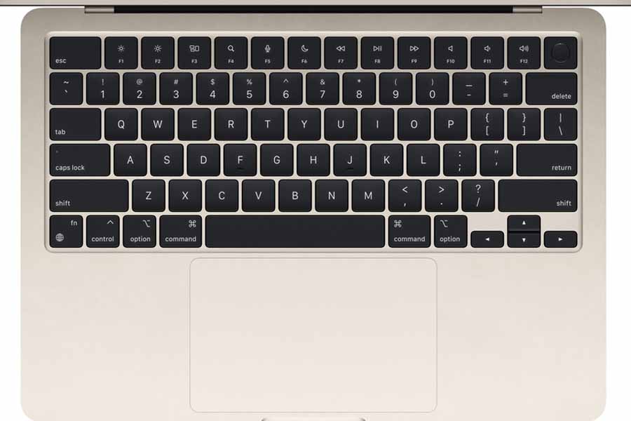 Apple MacBook Air M2 Magic Keyboard