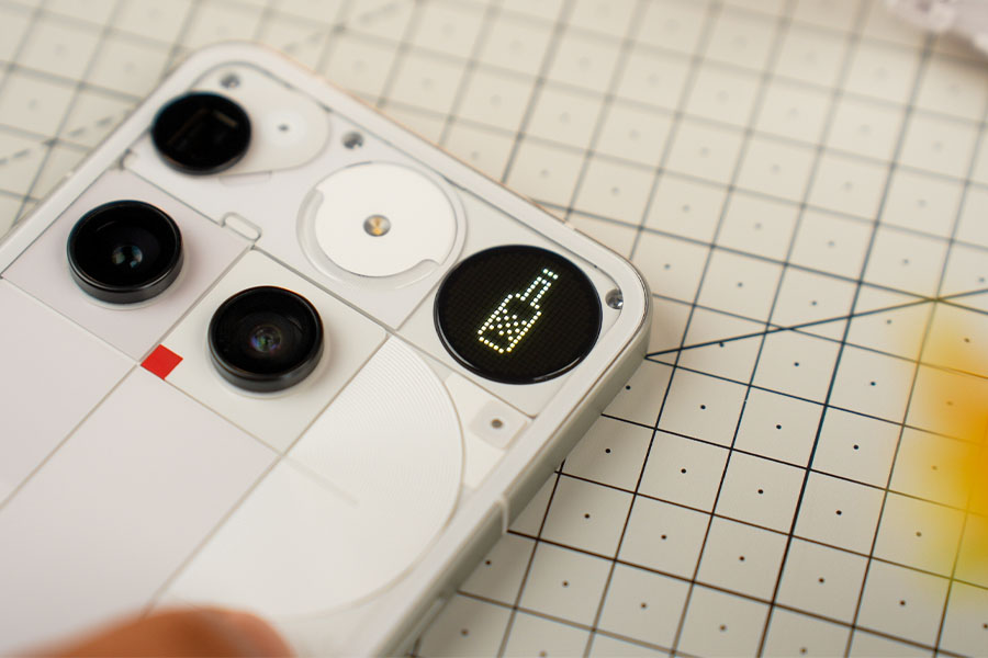 Nothing Phone (3) - Glyph Matrix 2