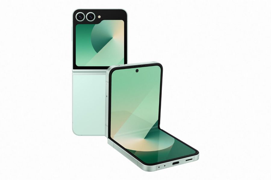 Samsung Galaxy Z Flip 6 Design and Display