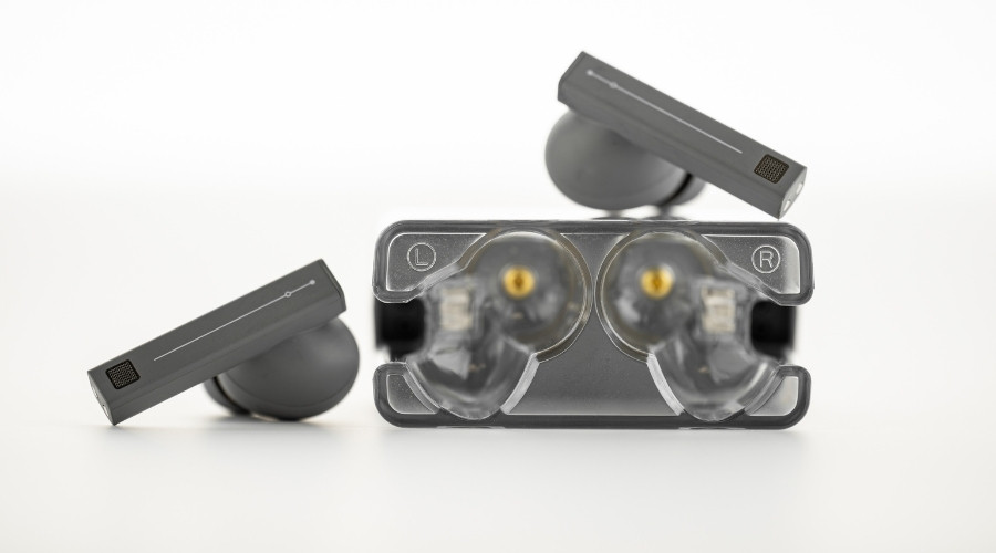 Moondrop Space Travel 2 Ultra design 